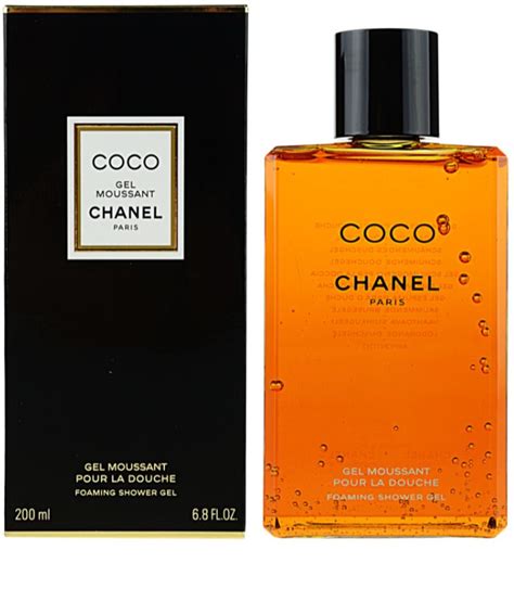 chanel douchegordijn|Chanel shower gel.